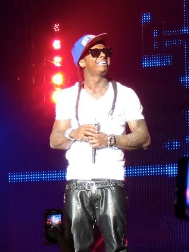 Lil Wayne in 2011 concert