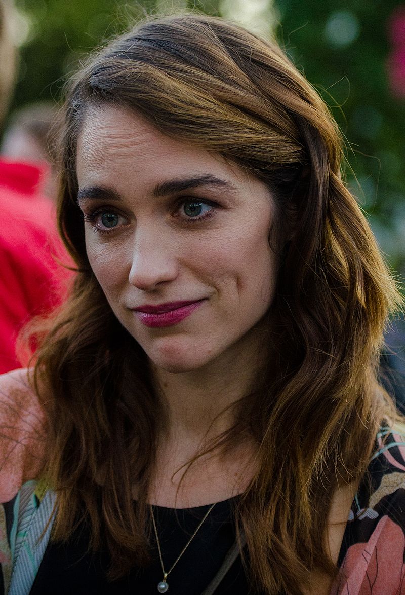 Melanie-Scrofano-in-2016